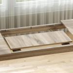 Utdragbart Matbord 180-260 cm för 6-10 Personer i Trä