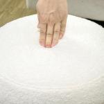 Pall Fotpall Krämvit av Tyg och Trä för Vardagsrum Rund Ottoman med Sittdyna Ø 40 x 45 cm